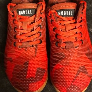 NoBull Women’s Trainer size  7.5